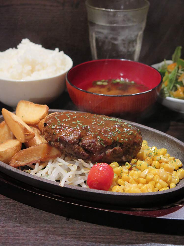 Beef100%粗挽き源'sハンバーグ デミグラスソース