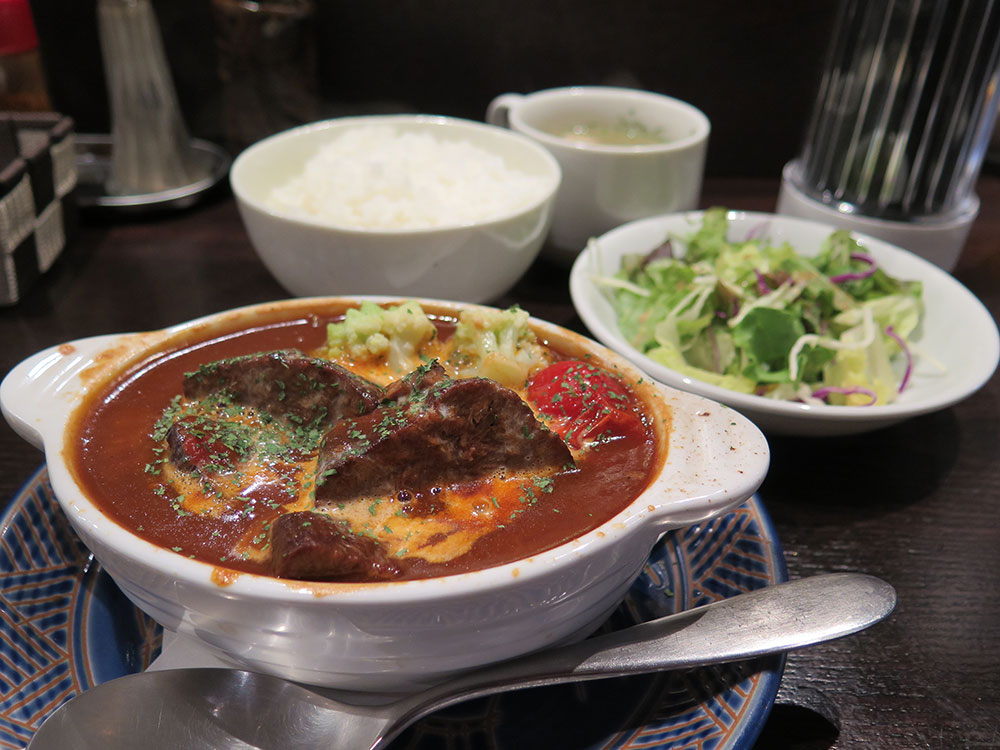 牛タンシチューのランチ