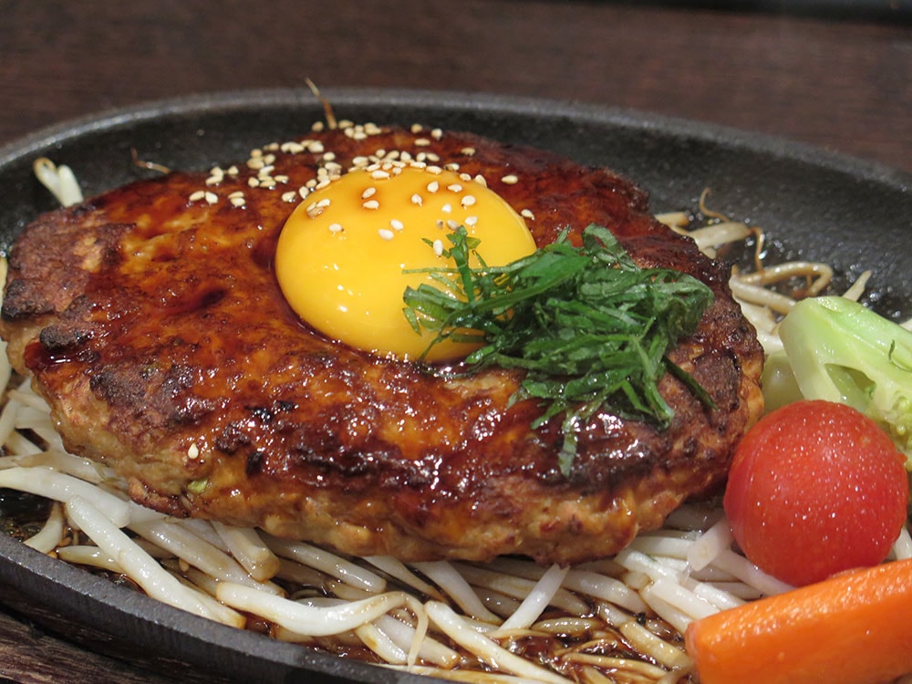 鶏肉と豆腐の月見バーグ
